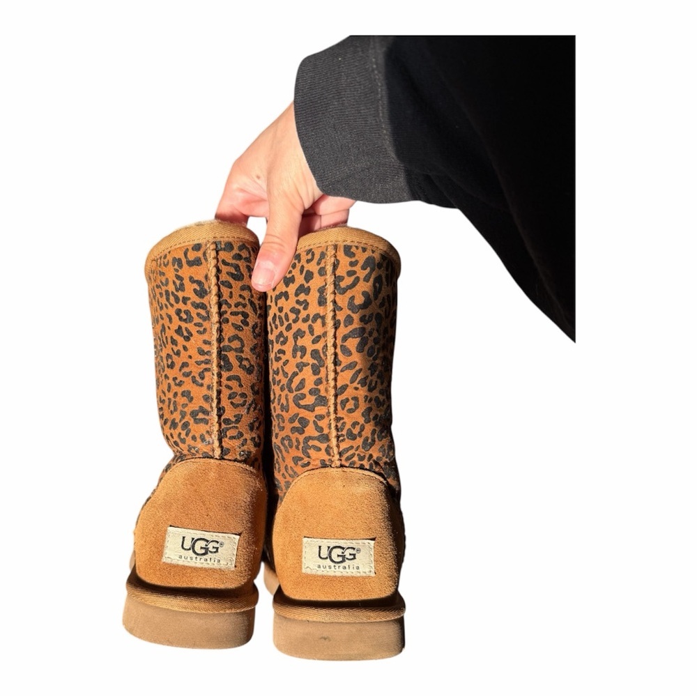 UGG Leopard Print Women's Boots - Picture 4 of 9